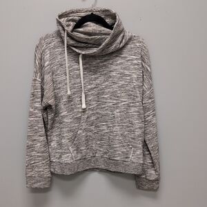 EUC Reebok Gray Cowl Neck Sweater Size Medium